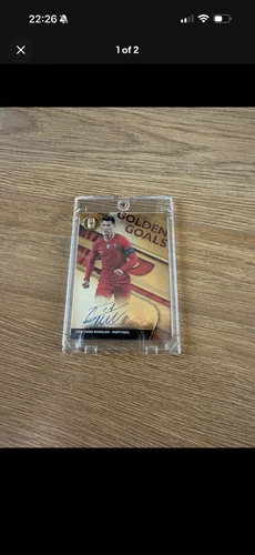 2019-20 Panini Gold Standard - Cristiano Ronaldo Portugal - Auto /5