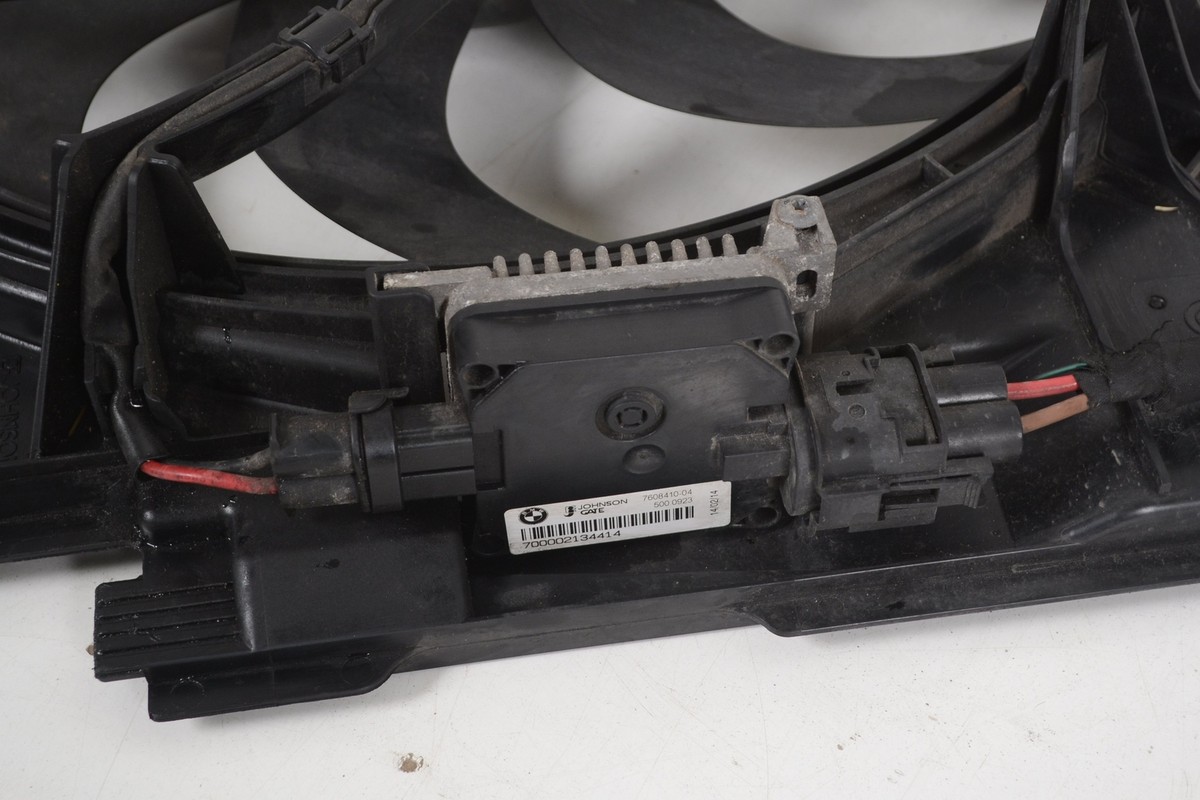 BMW F20 Radiator Cooling Fan 7640508 7608410 116i 2014 RHD 