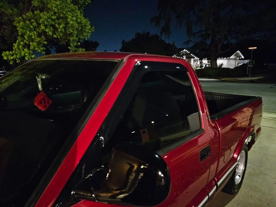 Protectores de lluvia AVS viseras de ventilación en canal para camioneta Blazer 95-04 Chevy S10 GMC S15 Foto 3 de 4