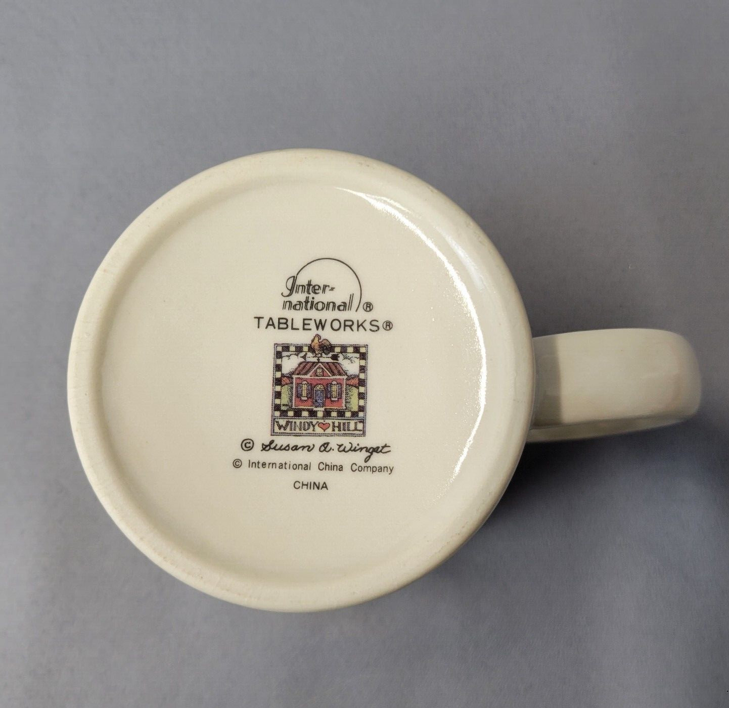 International Tableworks Farmhouse Rooster Mug Susan Winget 9 fl oz Handled