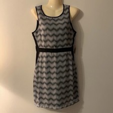 Forever 21 Contemporary Women Multicolor Gray Black Casual Dress Pockets Small