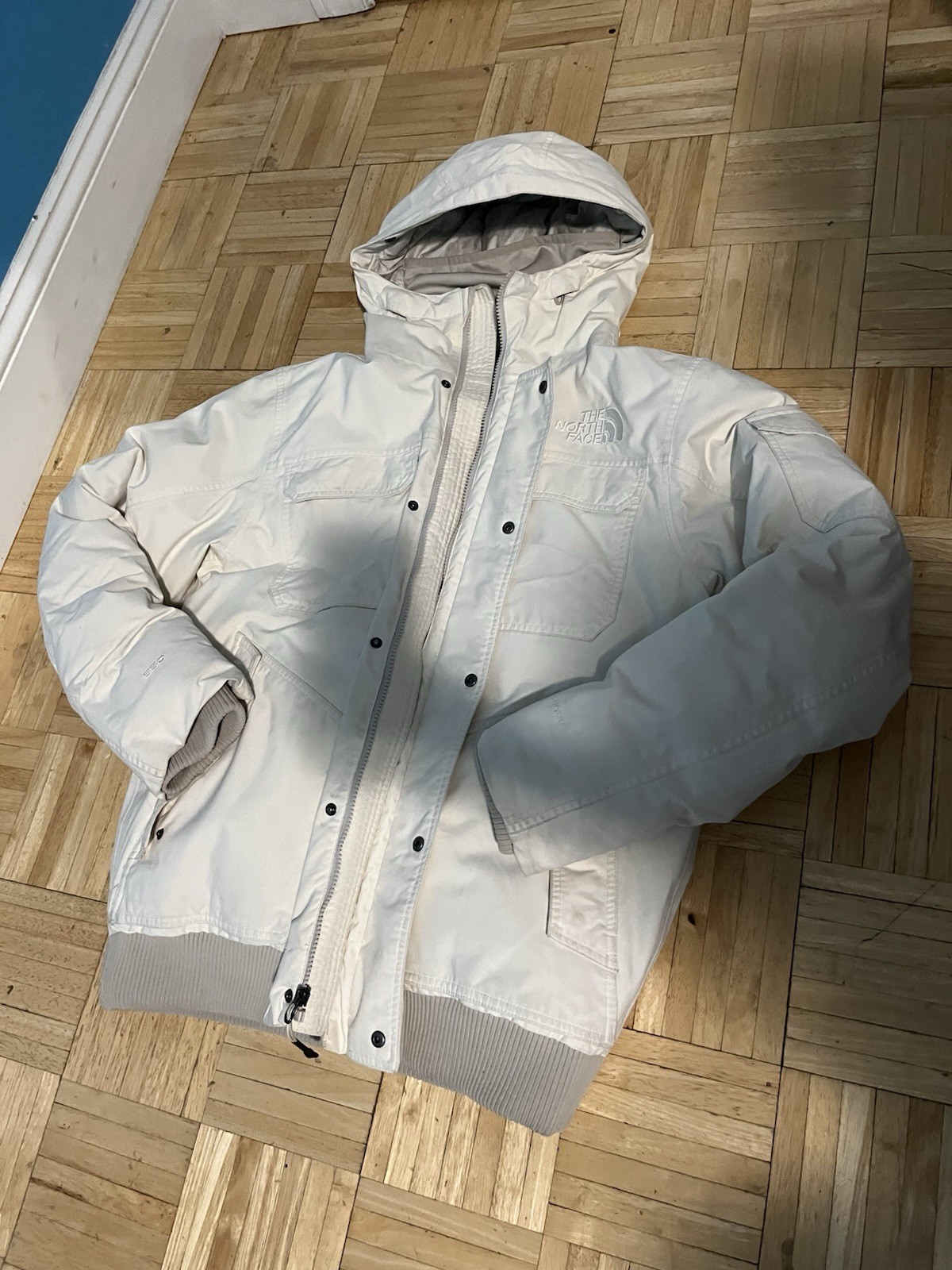 AUTHENTIC NORTH FACE JACKET WORN ONCE PERFECT FOR… - image 1