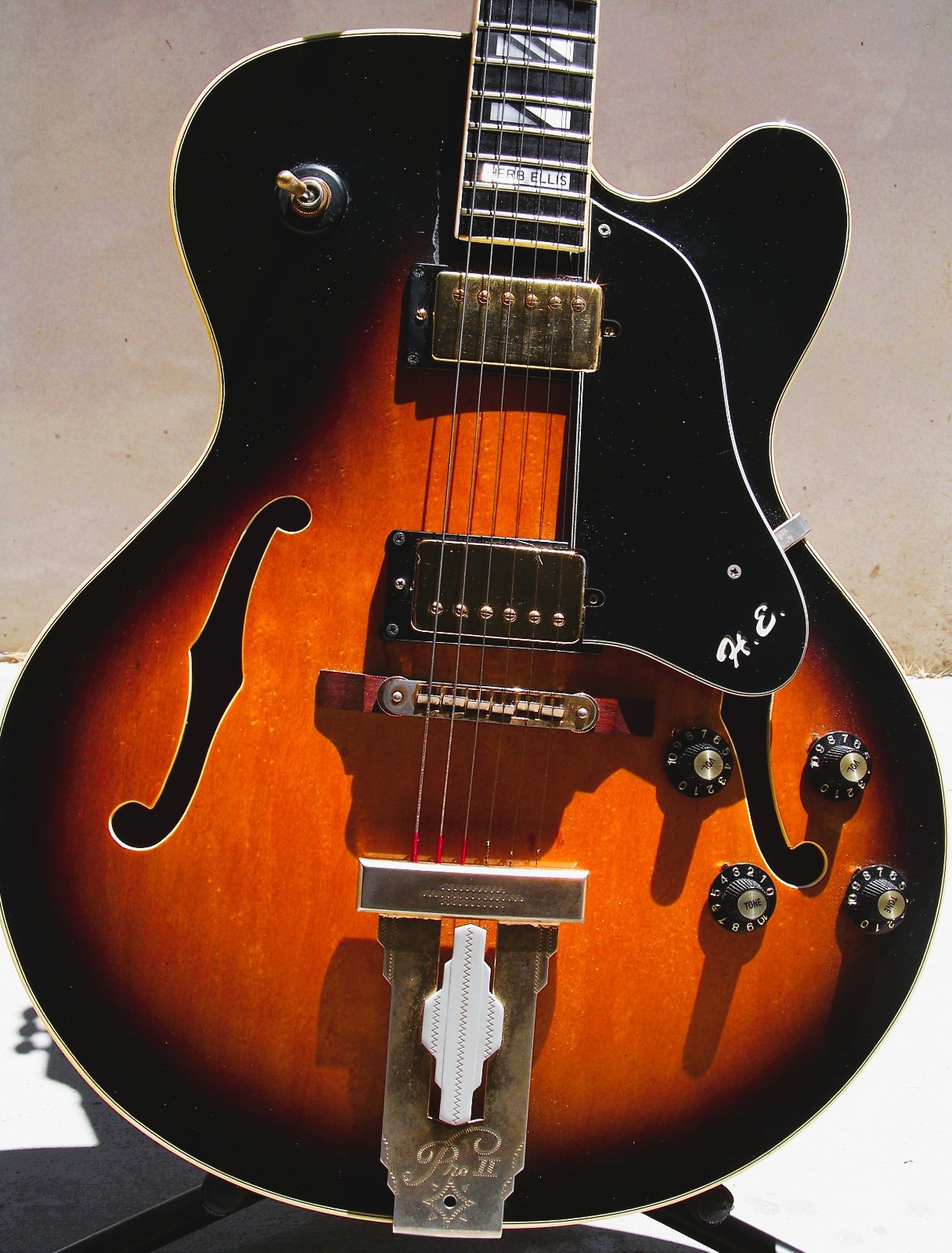 Aria Pro II PE175 Herb Ellis 1980 Very Good/Excellant original Hardshell Case