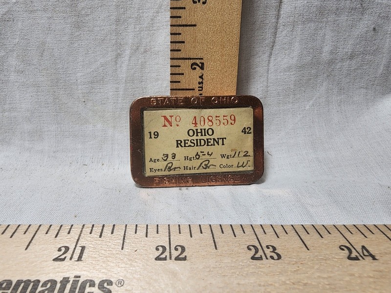 Antique 1942 Ohio Fishing License Metal Framed Pinback Button Used
