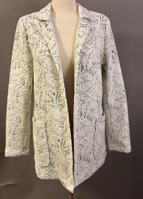 NWT Catherine Maldrino Knit Leaf Pattern Blazer - Size M