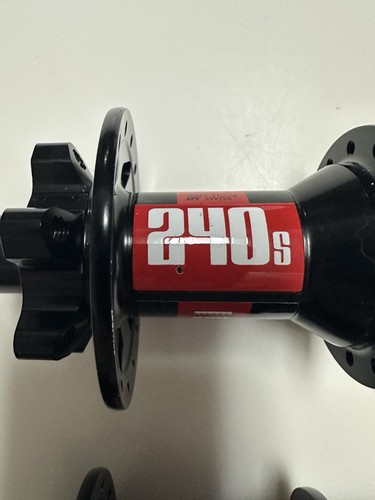DT Swiss 240S Rear Hub 28H QR - Picture 4 of 4