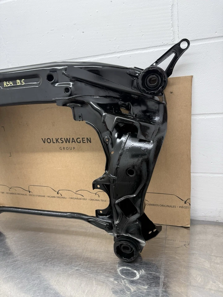 Subchasis delantero Audi RS4 B5 2.7 Bi Turbo ASJ 8D0399313BT 2001 Foto 3 de 4