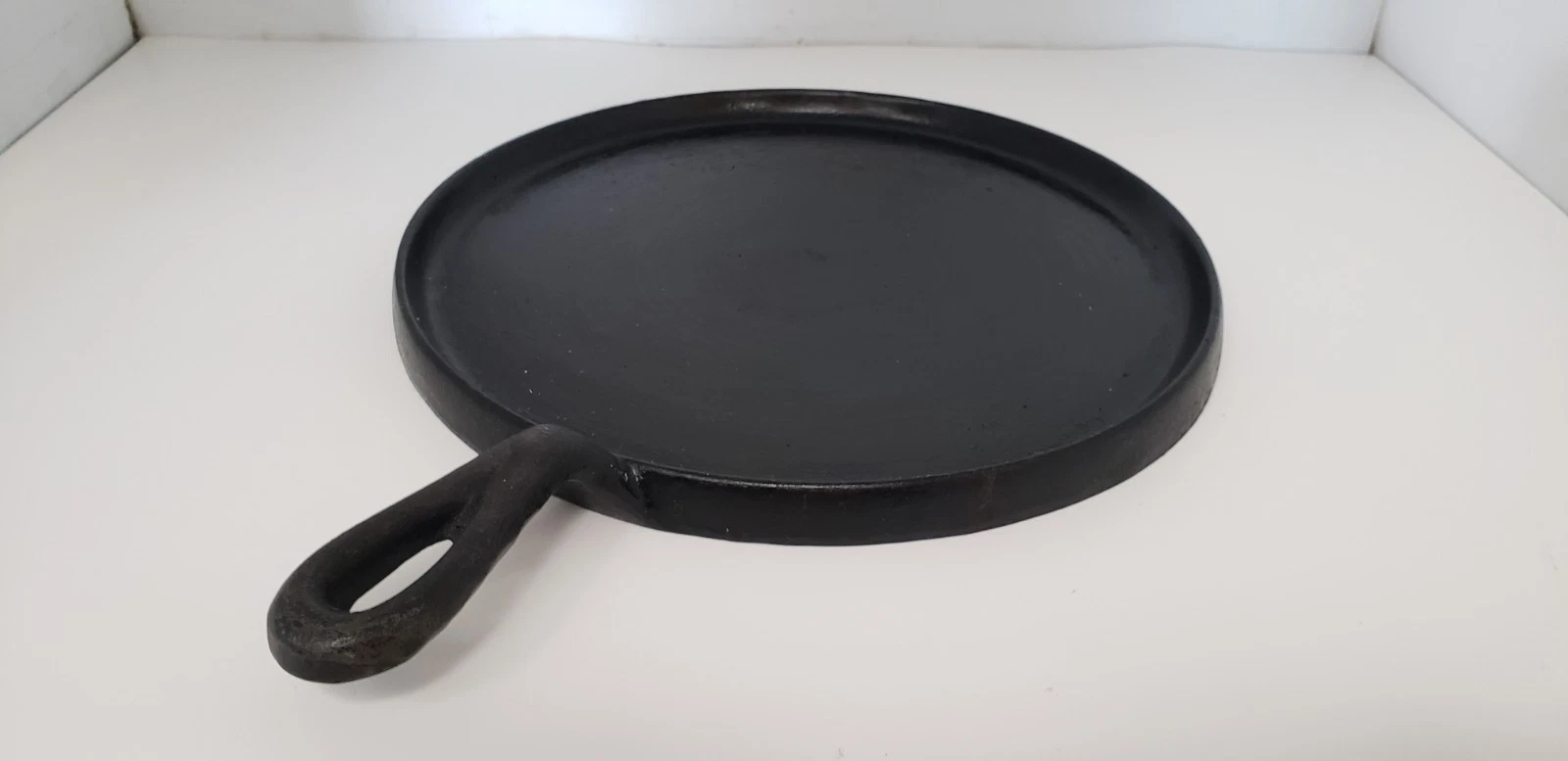 VINTAGE McCLARY'S #9 CAST IRON GRIDDLE, ROUND, MODEL X613, MADE IN CANADA