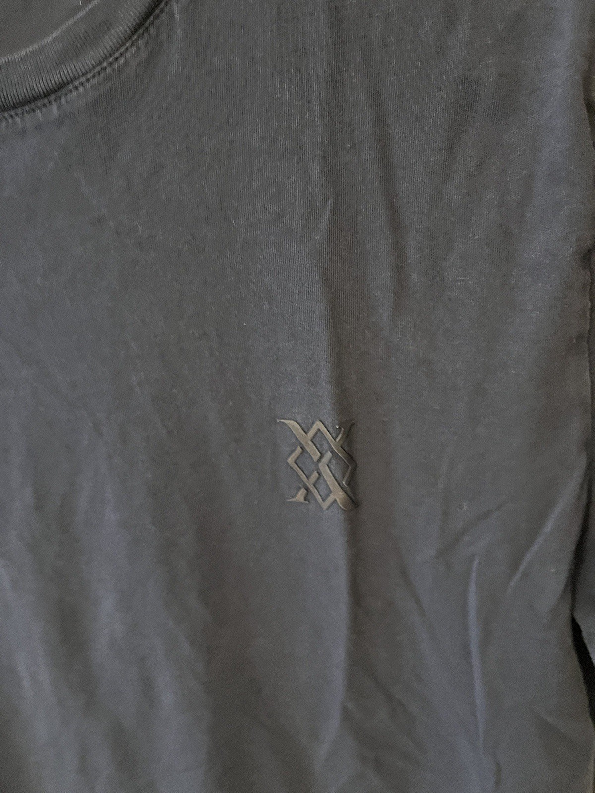 EXPRESS Crew Neck Tee Solid Solid Crew Neck T-Shi… - image 3