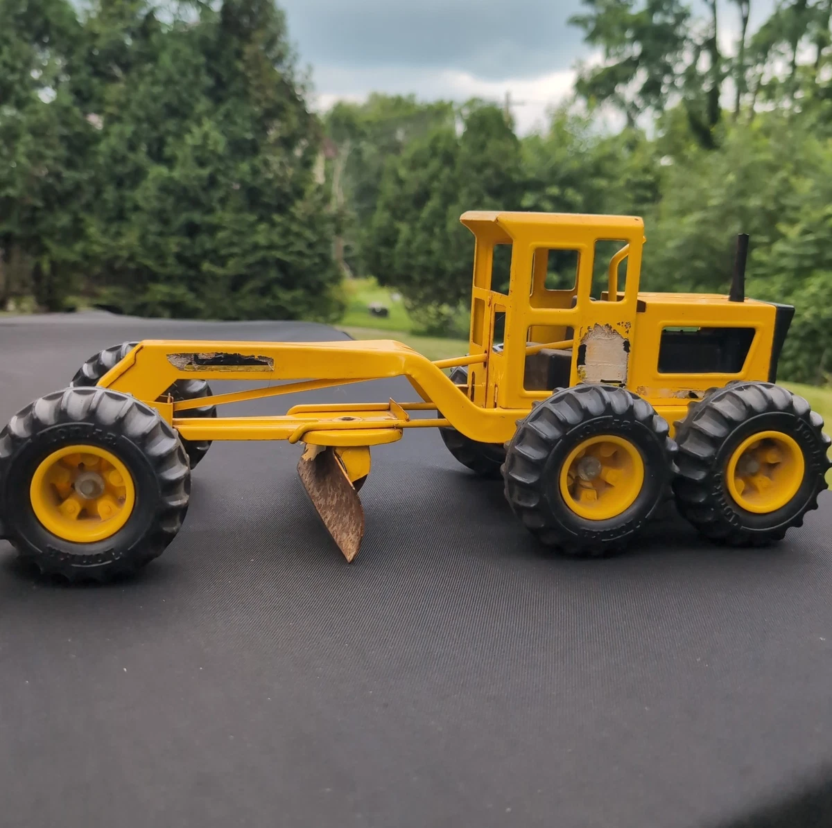 Tonka Yellow Road Grader Vintage Manufacture Diecast Construction