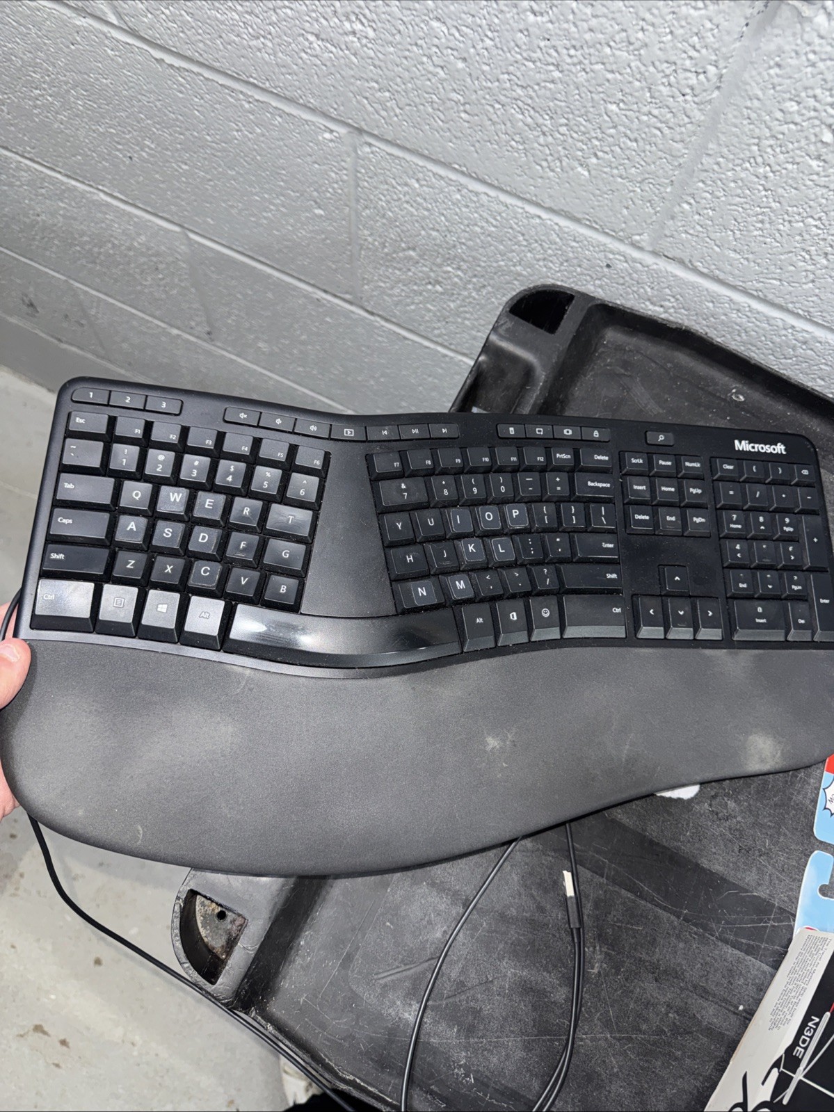 Microsoft Ergonomic Keyboard Model 1878 Wired USB Split Comf