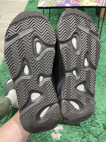 Größe 10 - Adidas Yeezy Boost 700 V2 Vanta 1x getragen - Bild 5 von 7