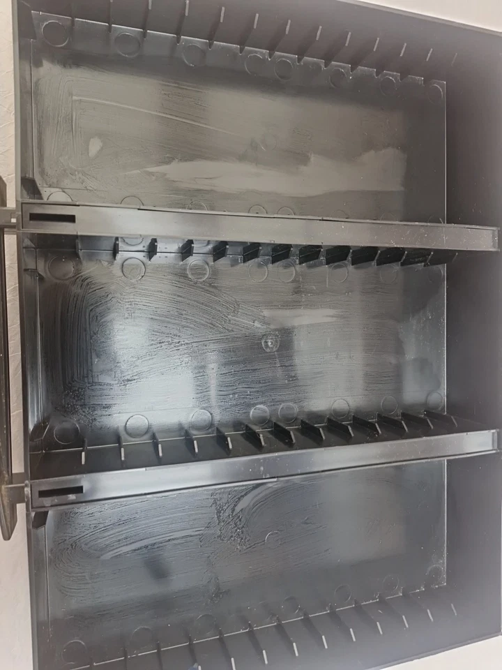 Portable 36 Music Cassette Storage Box With See Through Lid. - Image 4 of 4