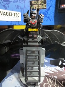 LEGO DC Super Heroes Nightwing Glider Jetpack fig/ArmorBatman/Batsignal