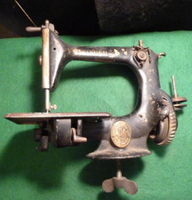 Antique Singer Sewing Machine Pat No. Apr 13, 1886 Ser # 1217*015