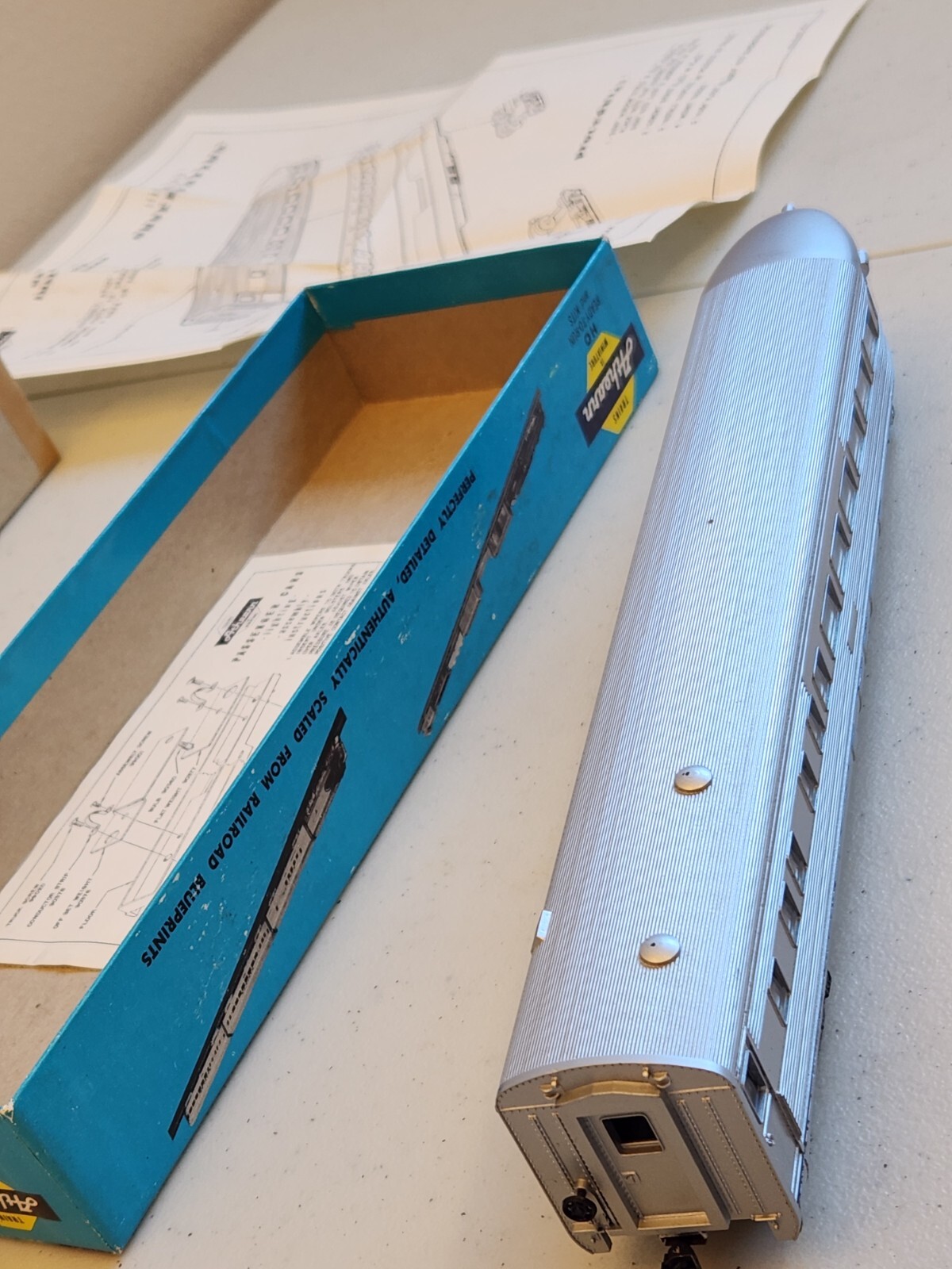 3 Athearn Silver Passenger Cars for Parts or Repair 2 of them have in