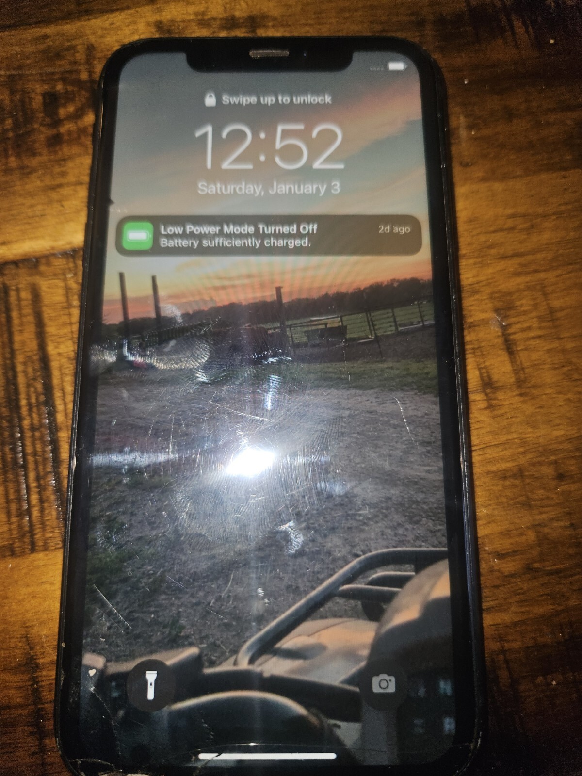 Iphone Xr And 11 Pro And Samsung S10 + Note 5 Busted For Parts Not Working Lot