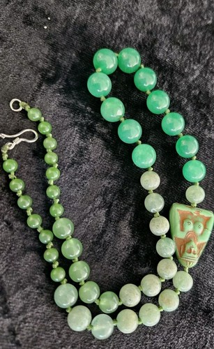 ANTIQUE GENUINE Jade BEADS HAND KNOTTED Necklace & PEKING GLASS LADY DISK - Picture 7 of 9