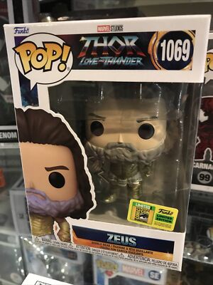 RARE Funko Pop Zeus #1069 Unreleased SDCC Sticker Comic Con Error Soft Protector