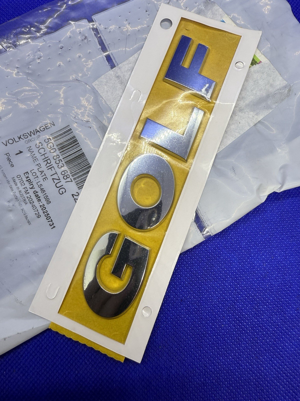 Logo VW Golf cassé ou volé ? Remplacez-le par le badge 5G08536872ZZ chromé