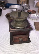 Dînette Ancienne Moulin A Café 