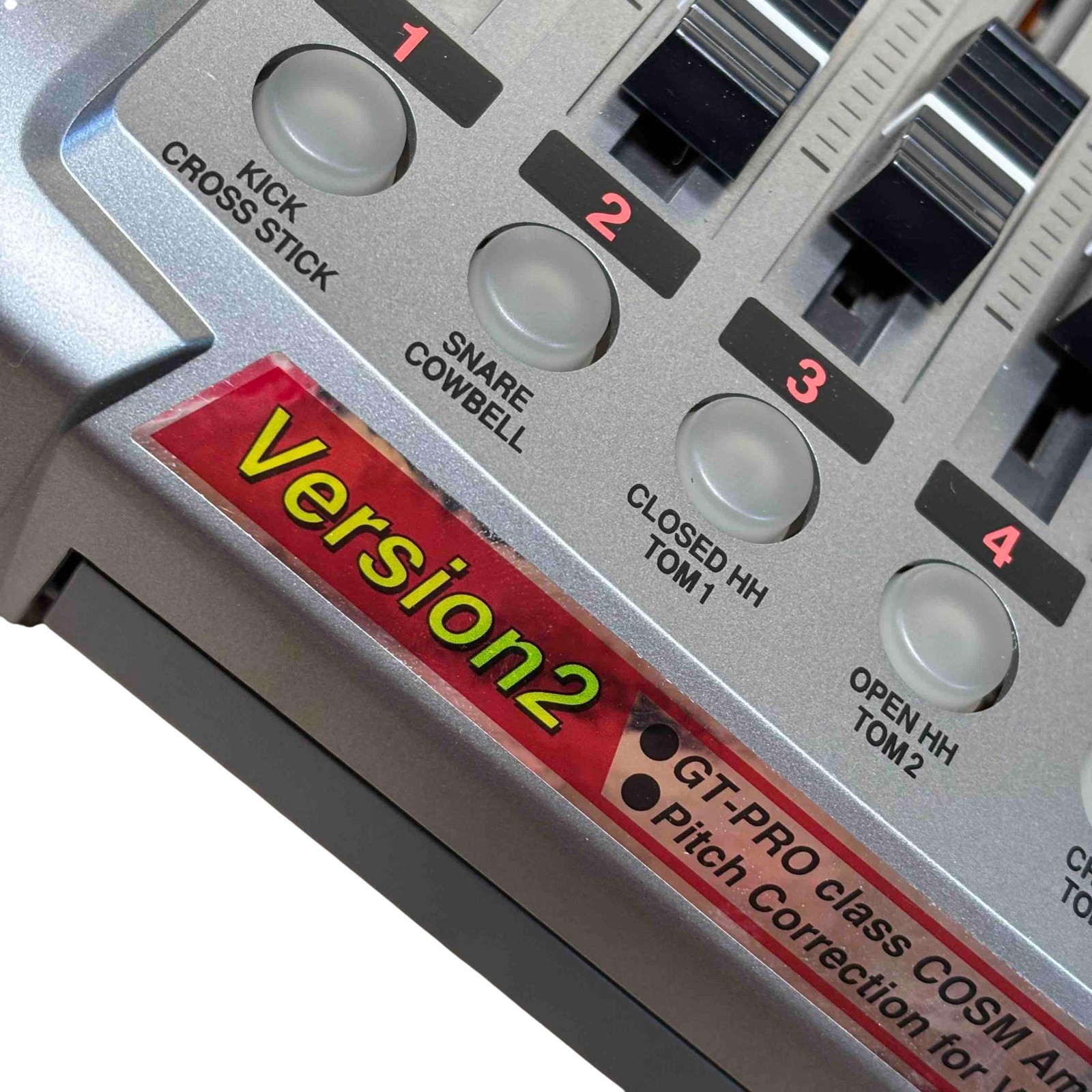 BOSS Audio BR-900CD 8 Physical Tracks/64 Total V-Tracks Digital Recording Studio