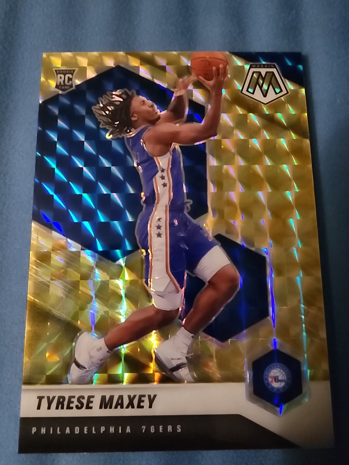 2020-21 Panini Mosaic - Rookie Tyrese Maxey #203 Reactive Yellow Prizm (RC)