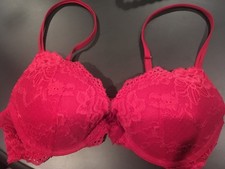 Victoria s Secret 34C Red Lace Coquette Bra W Padding Underwire