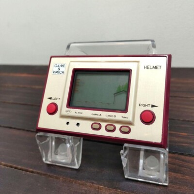 GAME & WATCH HELMET (CN-07) ゴールド Nintendo Game & Watch Gold Helmet CN-07 1981 Good Condition Used