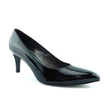STUART WEITZMAN Size 5.5 Black Patent Kitten Heel Pumps Shoes 5 1/2