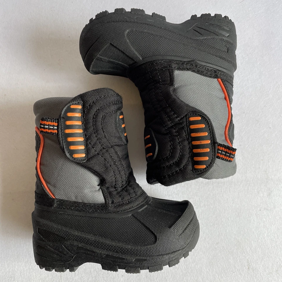 Botas de nieve Champion C9 Target Thermolite para niños talla 5 negras - grises Foto 2 de 4