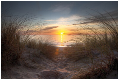 Wallario selbstklebendes Poster Plakat Sonnenuntergang Strand Meer Düne Sand