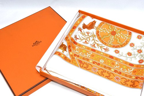 Hermes Scarf Peuple du Vent Silk 90 cm white orange wind Carre 35" - Picture 2 of 11
