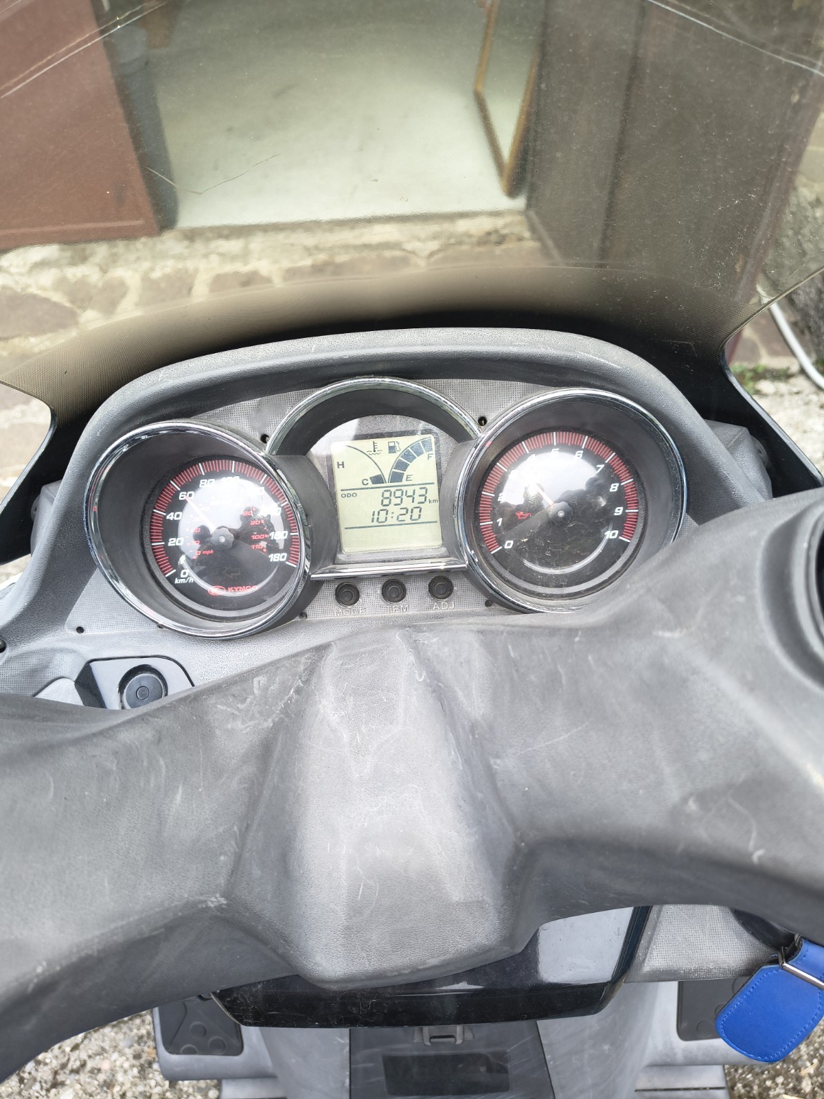 Scooter Kimko 300i Usato in Buone Condizioni foto 3