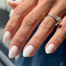 modelones Short Press on Nails, Oval Fake Nails Kit short, Milky White