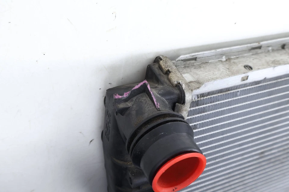 1998-2000 BMW 323I - Radiator 9071518 - Image 2 of 4