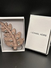 MICHAEL KORS PINK SAFFIANO LEATHER FERN CRYSTALS KEY CHARM NIB