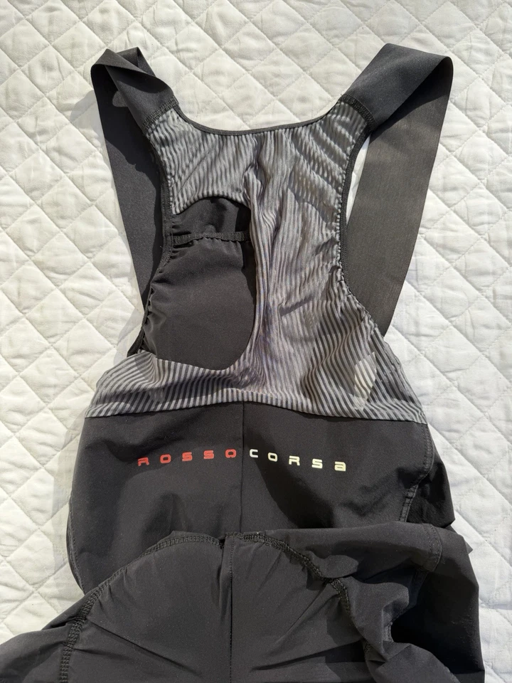 Bermuda de ciclismo Castelli Rosso Corsa Superleggera masculina preta tamanho grande limpa - Imagem 4 de 4