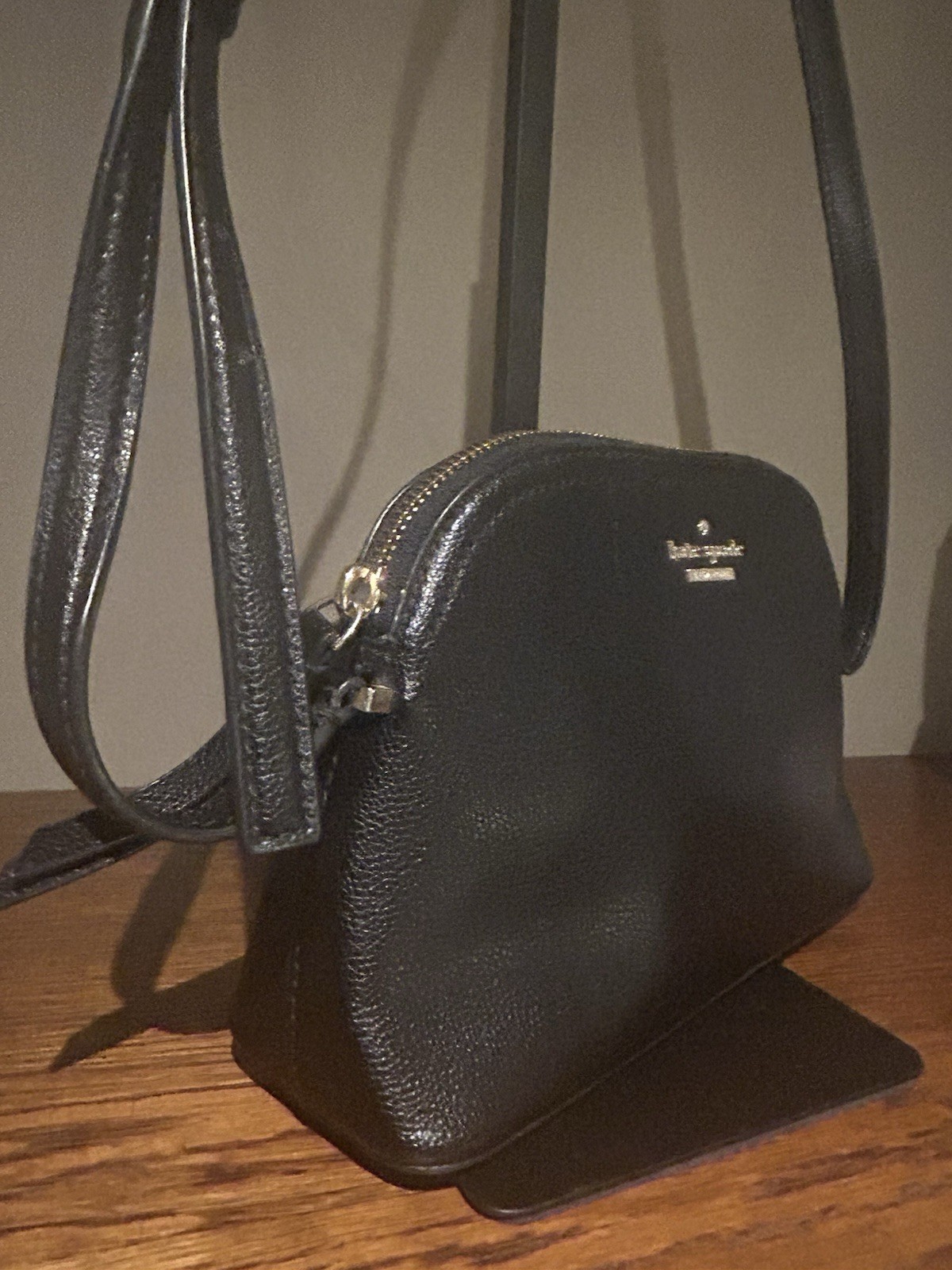 Kate Spade New York Patterson Drive Peggy Black Leather Dome Crossbody Bag. image 5