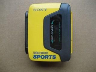 Sony Walkman B53 (defekt / für Bastler) mit Kopfhörer