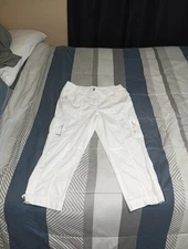 Chico’s Cargo Style Crop Pants Women’s 2 White Cotton Stretch Travel