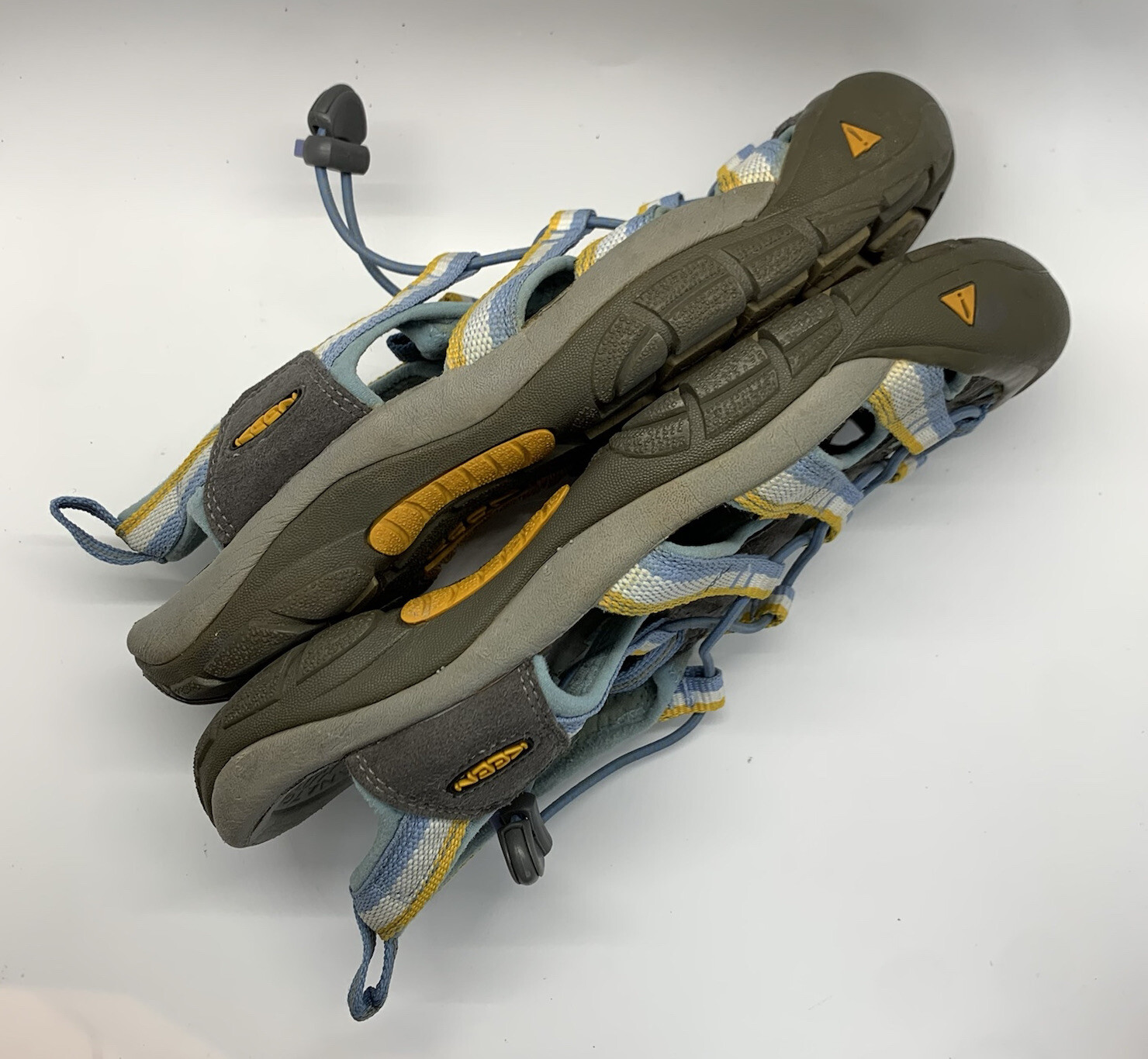 Keen Size 8 EU 38.5 Low Shoe Round Toe Hiking Shoes Walking Blue Yellow White