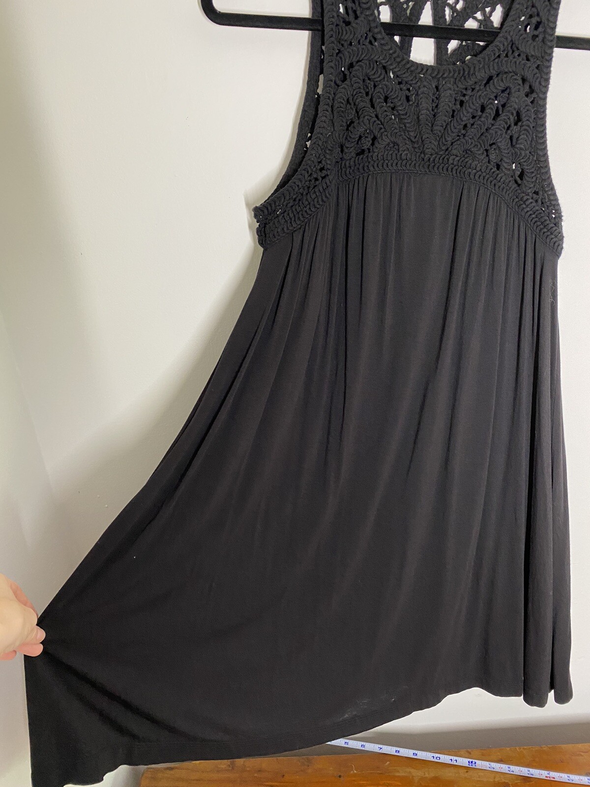 LOFT Size Medium Solid Black Crochet Neckline Sle… - image 5