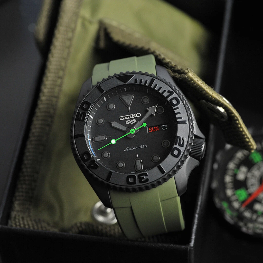 The Commando Men Black Custom Mod With Seiko Watch 42mm Green | eBay