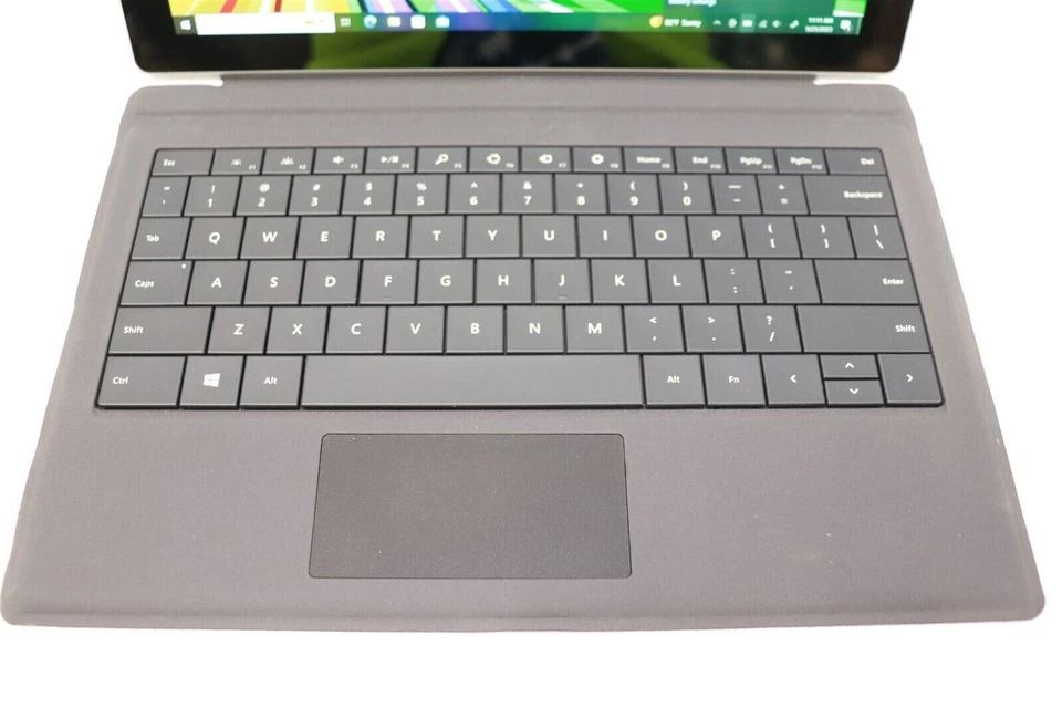 Microsoft Surface Pro 3th Gen i5 CPU  128GB SSD no charger cable or no charger - Image 3 of 4