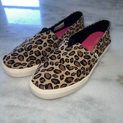 Toms Women's Canvas Slip on Flats-Cheetah Print-Size
