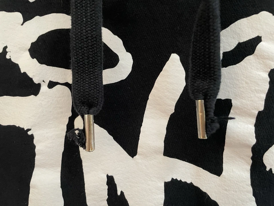 H&M Ariana Grande Women's 7 Rings Graphic Long Sleeve Pullover Hoodie Black L - Image 4 of 4