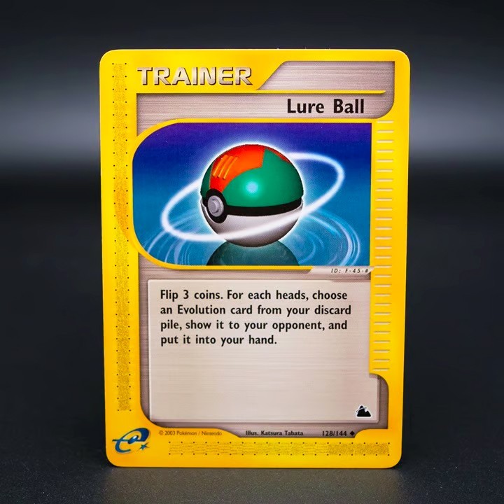Pokemon Card Lure Ball 128/144 Skyridge E Series Vintage WOTC - NM