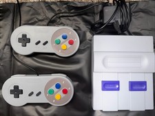 Super Nintendo SNES Mini Classic Edition 2 Controllers