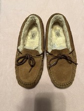 UGG Australia Women Dakota Moccasin Chestnut Slipper US Size 8